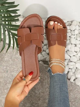 30 색상이 여름 슬리퍼 여자 평련된 야외 해변 플립플롭 여성 샌들이 트렌드 브랜드의 디자인 슬라이드 신발