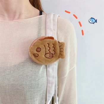 리앙 2020 년 새로운 일본여 견면 벨벳 퍼 물고기 인형 동전 지갑 손목 부 귀여운 미니퍼 소녀가 동전 지갑 케이블 헤드셋을 가방